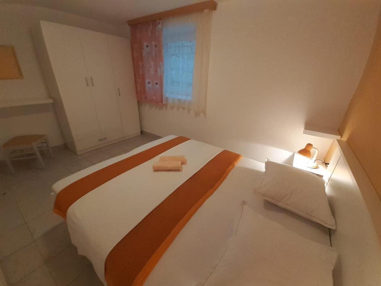 Apartments With A Parking Space Gradac, Makarska - 11332 Gradac  Δωμάτιο φωτογραφία