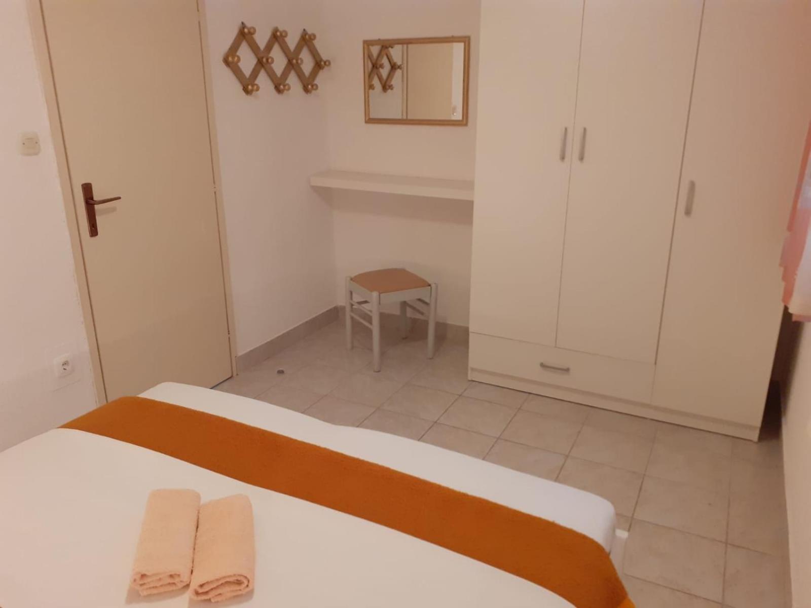 Apartments With A Parking Space Gradac, Makarska - 11332 Gradac  Δωμάτιο φωτογραφία