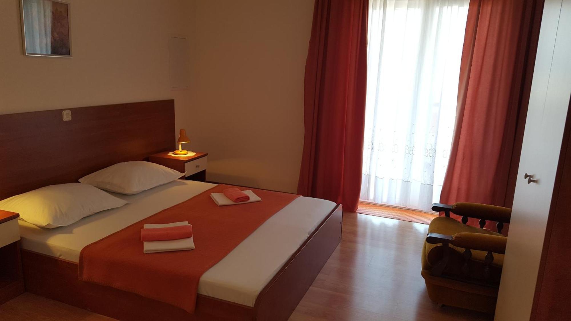 Apartments With A Parking Space Gradac, Makarska - 11332 Gradac  Δωμάτιο φωτογραφία