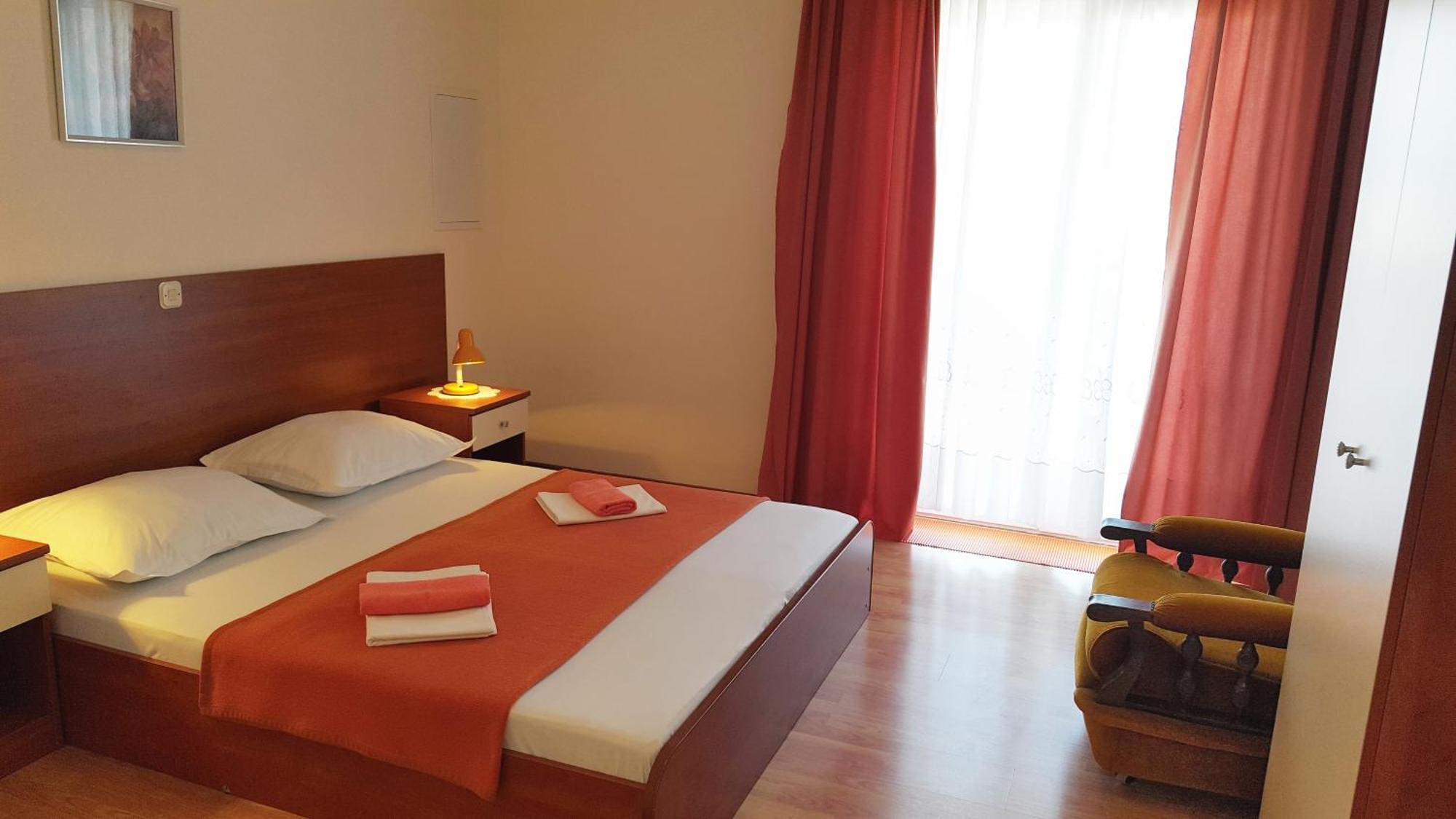 Apartments With A Parking Space Gradac, Makarska - 11332 Gradac  Δωμάτιο φωτογραφία